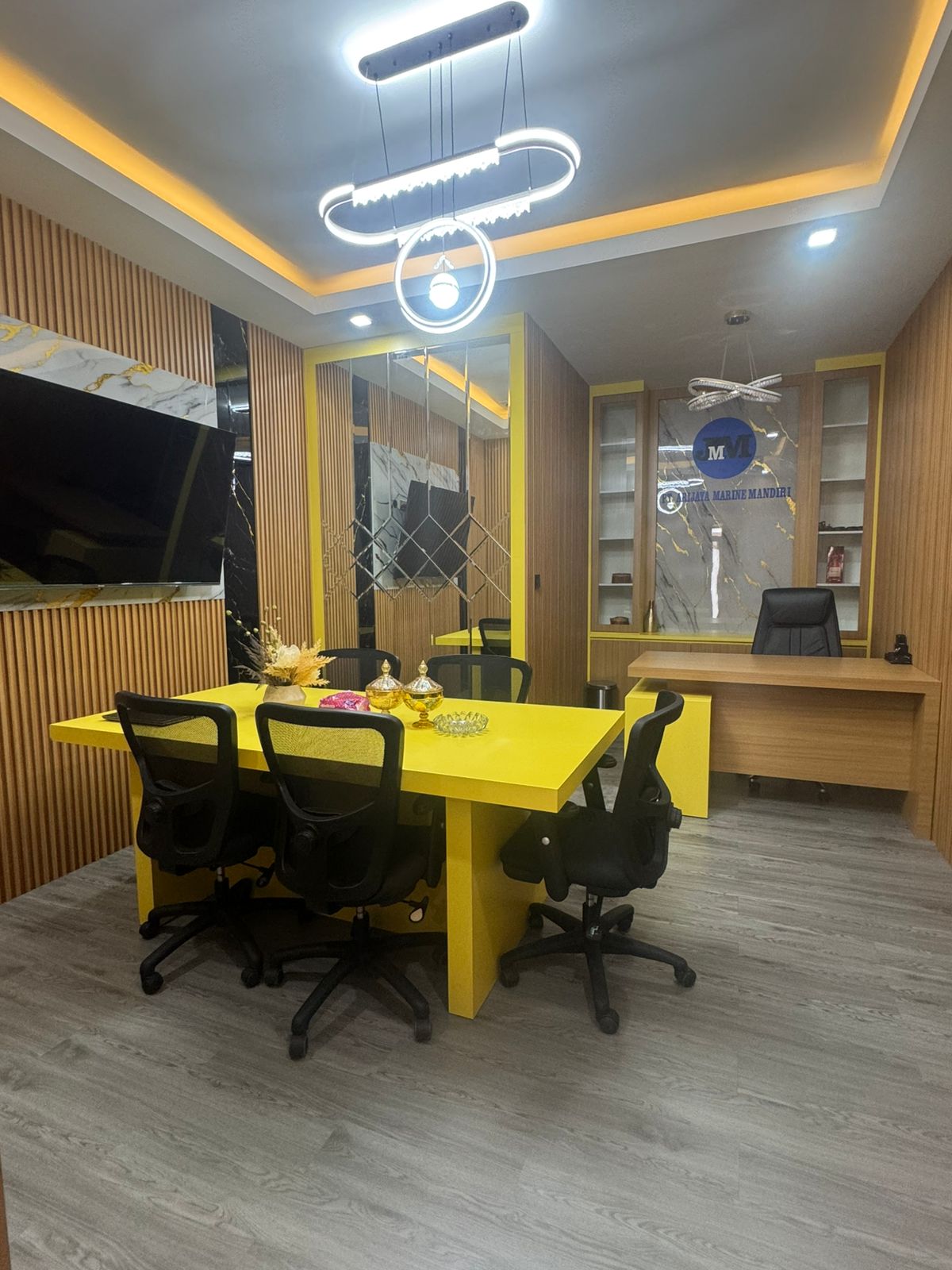 Manager's Room dan Meeting Room